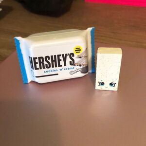 Real littles shopkins snack time minis